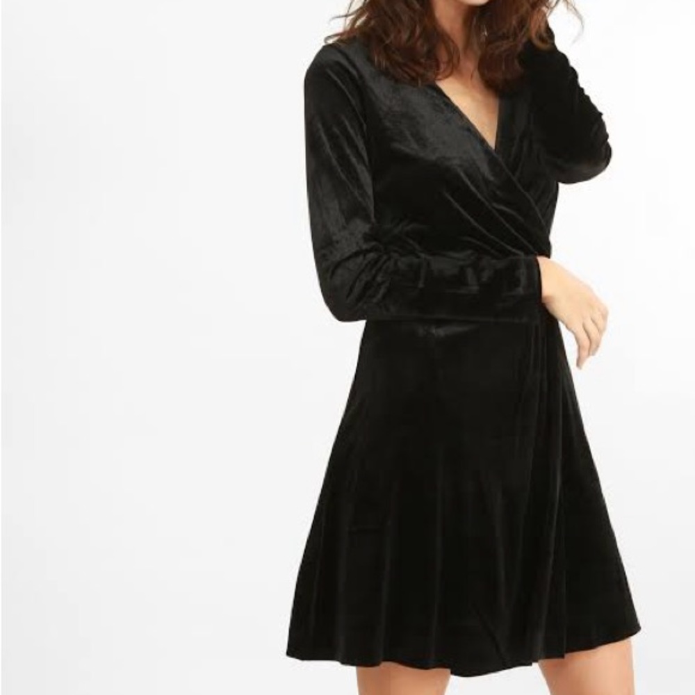 Elegant Black Wrap Velvet Mini Dress